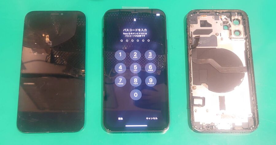 背面バッキバキ・液晶画面も割れてしまったiPhone12　フロントパネル＆バックパネル交換修理