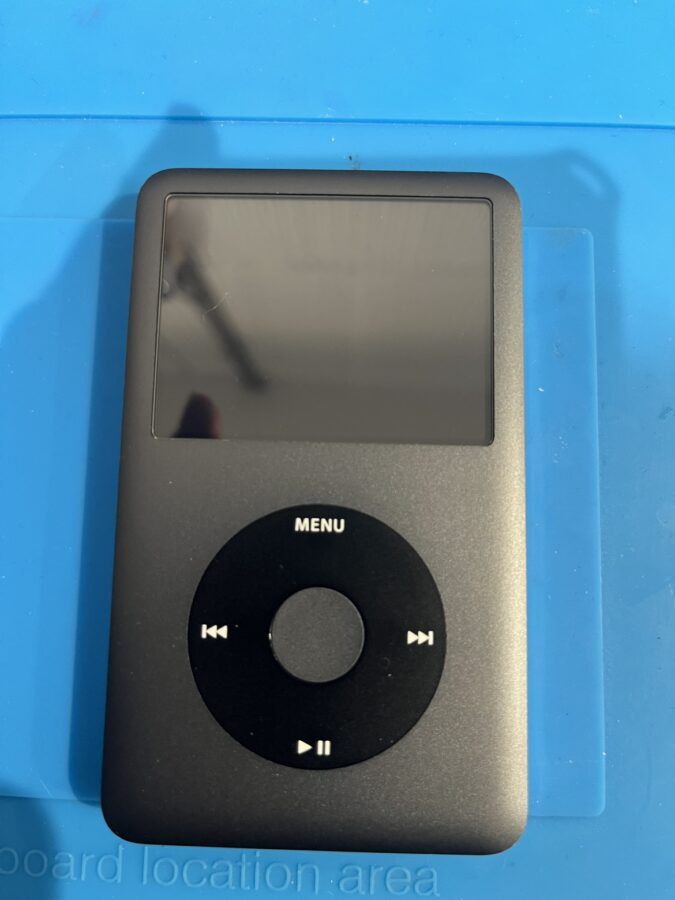 SSD改造されたiPod Classicのバッテリー交換修理ならデータそのまま、即日修理の「スマホ修理工房」へ！