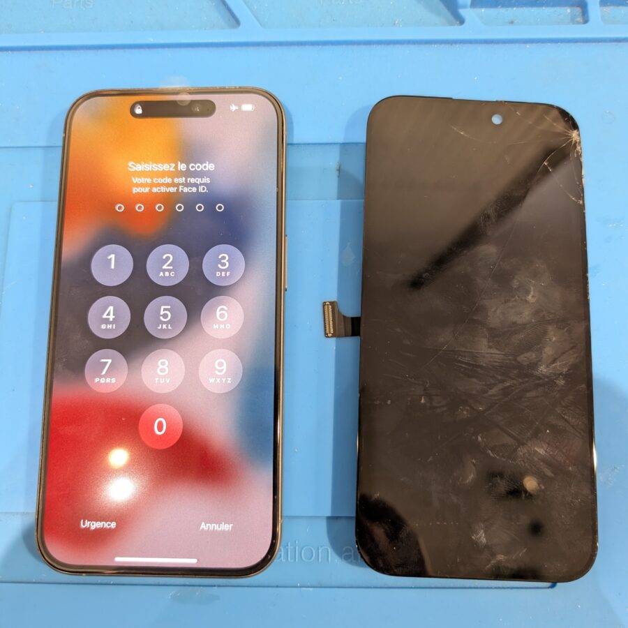 フランスからお越しのお客様からiPhone15Proの画面修理依頼を頂きました！【スマホ修理工房渋谷店】