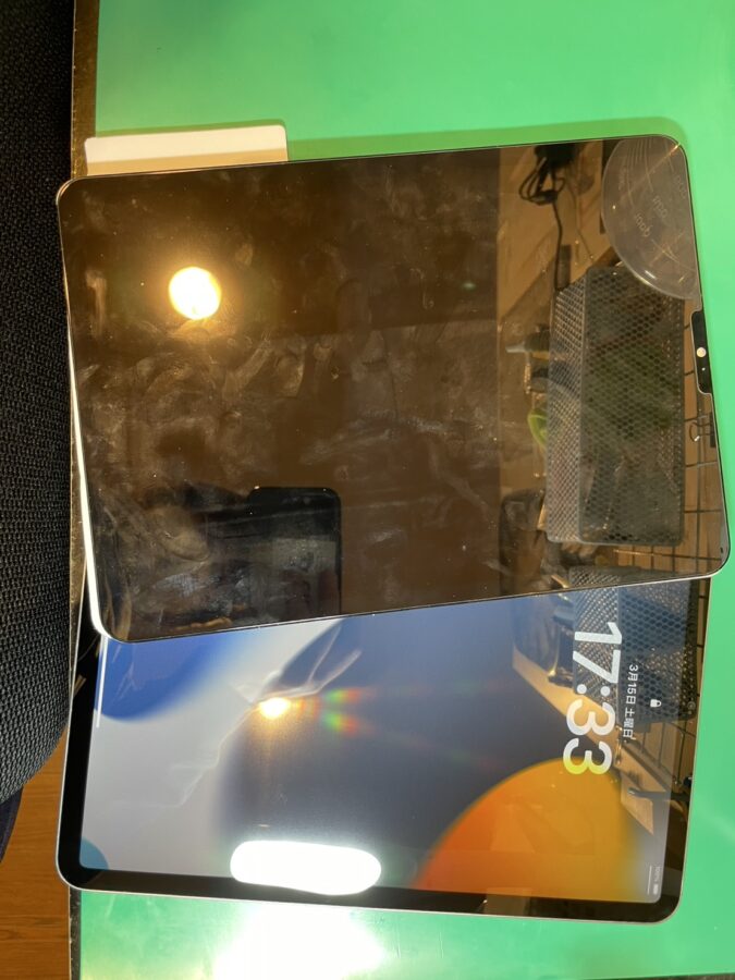 落として虹色の線が出てきた...　iPadPro11(第三世代)の画面修理ならスマホ修理工房調布パルコ店へ！