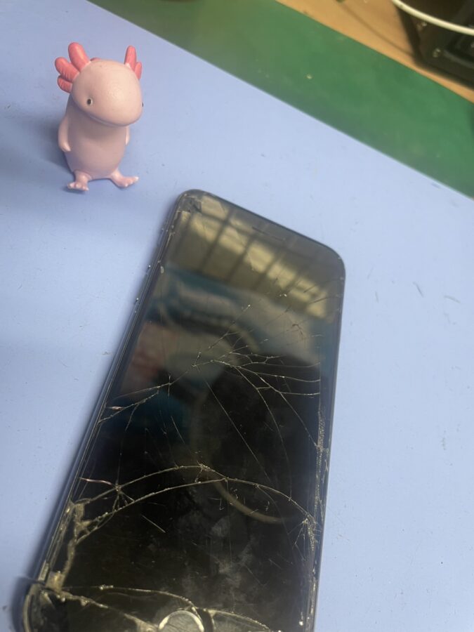 春日部市からご来店！iPhoneディスプレイ修理も当店にお任せ！  【スマホ修理工房イオンせんげん台店】