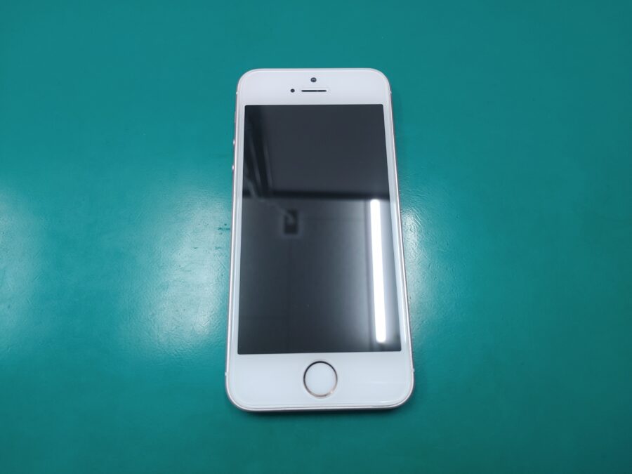 iPhone SE 第1世代（アイフォンエスイー）のバッテリー交換をご依頼いただきました☆【スマホ修理工房 愛媛西予店】
