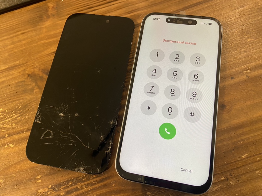 【iPhone 15　画面交換】割れた画面も即日で修理可能です！