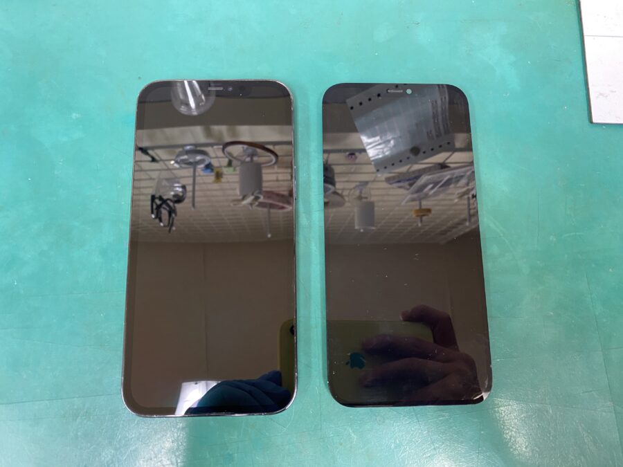 江東区西大島、亀戸近くのスマホ修理店！iPhone12ProMax(アイフォン)液晶が映らない。