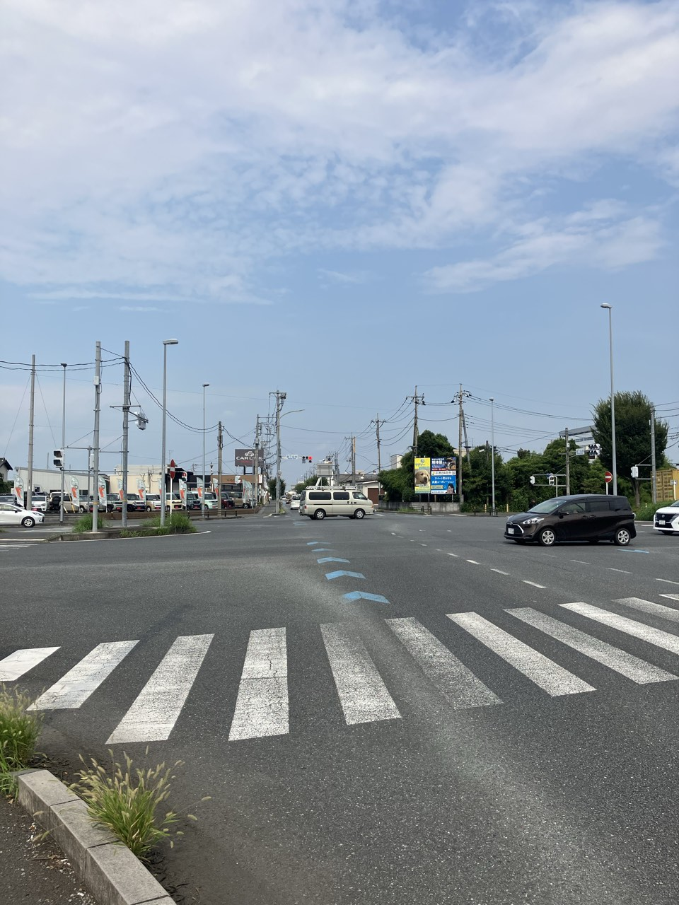 { 壱丁目南交差点を左折し、国道17号(上尾道路)を進みます }