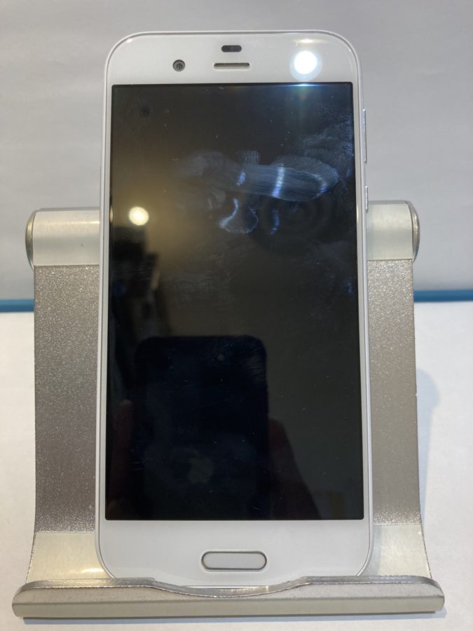 SHARP AQUOS R バッテリー膨張修理【スマホ修理工房広島パルコ新館店】