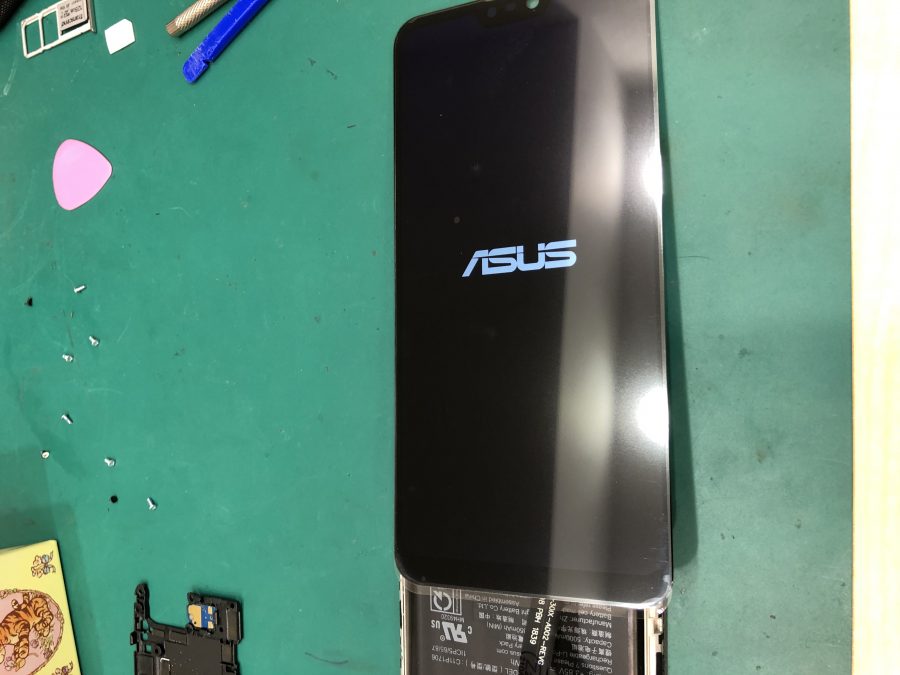ZenFone Max Pro M1 画面が割れてしまった！【テラスモール湘南店】