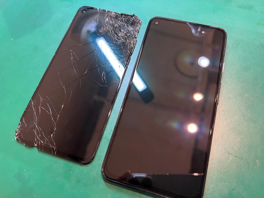 階段から落としてガラスが割れてしまったGoogle Pixel4a(5g)(グーグルピクセル)の画面交換を行いました！