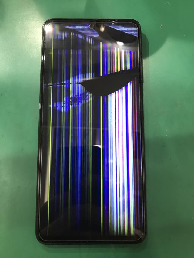 Xiaomi poco X3 pro(シャオミ)画面交換なら スマホ修理工房池袋P'パルコ店