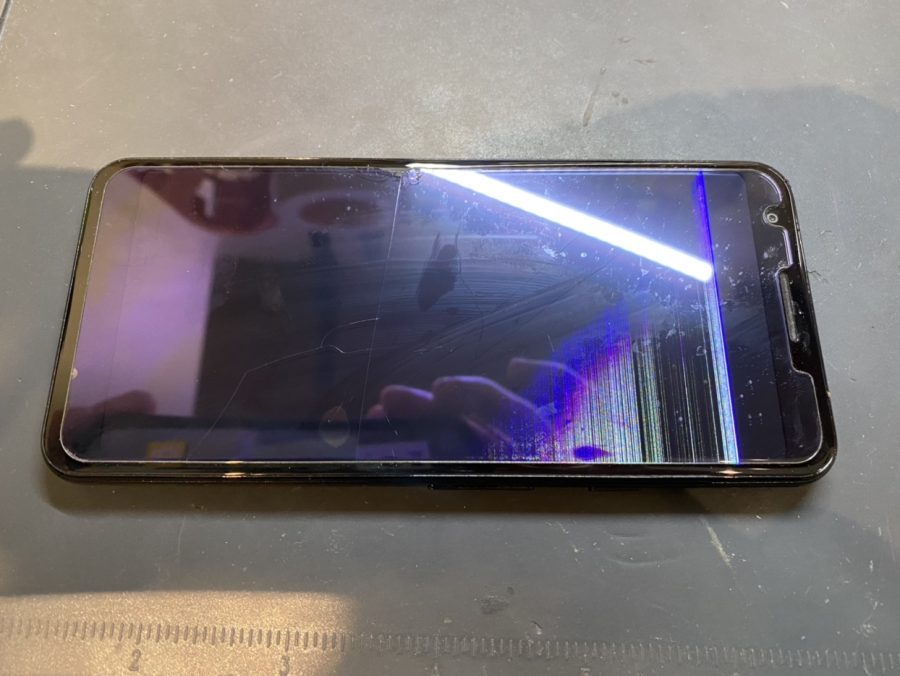 落として液晶が映らなくなったPixel 3a(ピクセル)の画面修理をおこないました！スマホ修理工房なんばウォーク店
