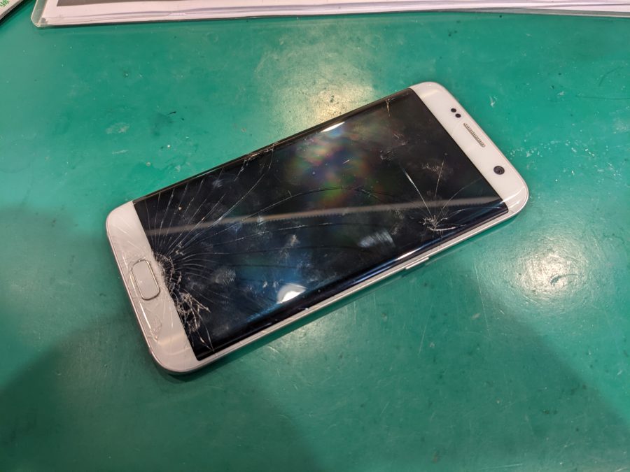 Galaxy S7 edge(SCV33)の外装交換はスマホ修理工房ペリエ千葉店へ！
