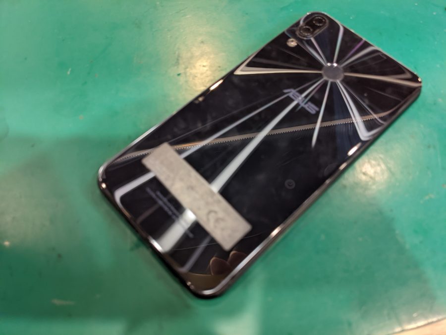 Zenfone5z(ゼンフォン)のバッテリー交換はスマホ修理工房ペリエ千葉店へ！