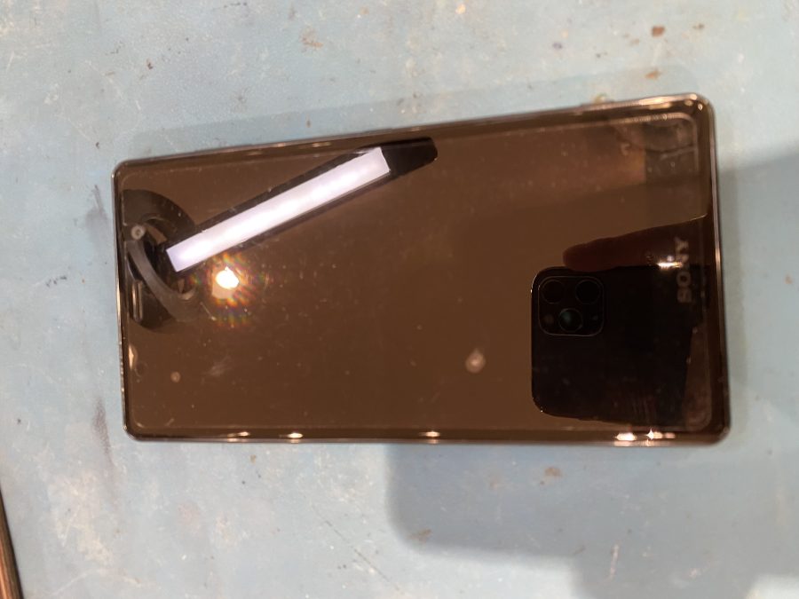 機種変更をしたくない!XperiaXZ2premium(エクスペリアエックスゼットツープレミアム)バッテリー交換を行いました!