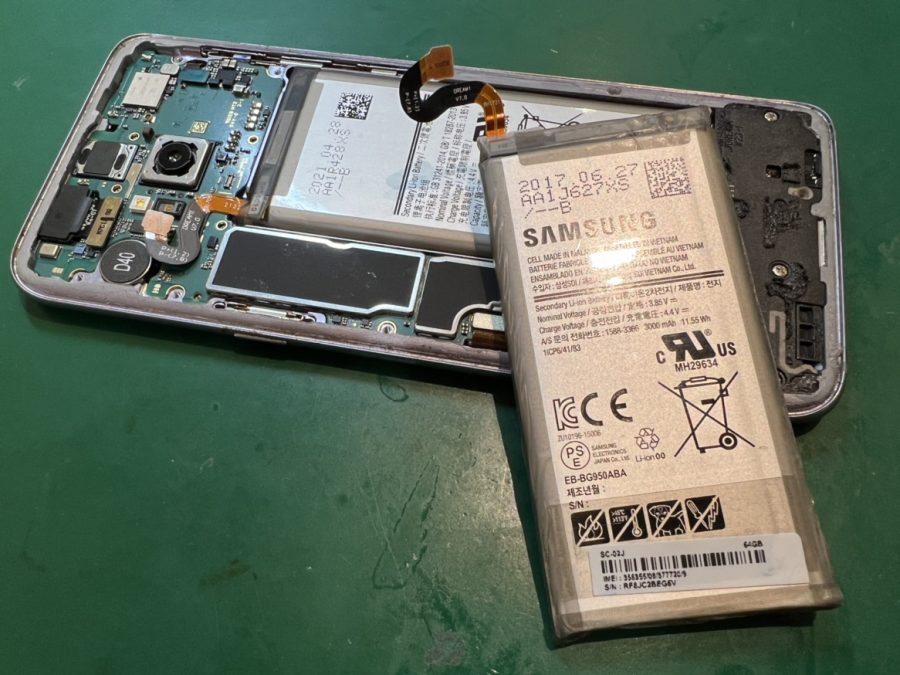 電池の減りが早くなってきたGalaxy  S8(ギャラクシー)のバッテリー交換を行いました！