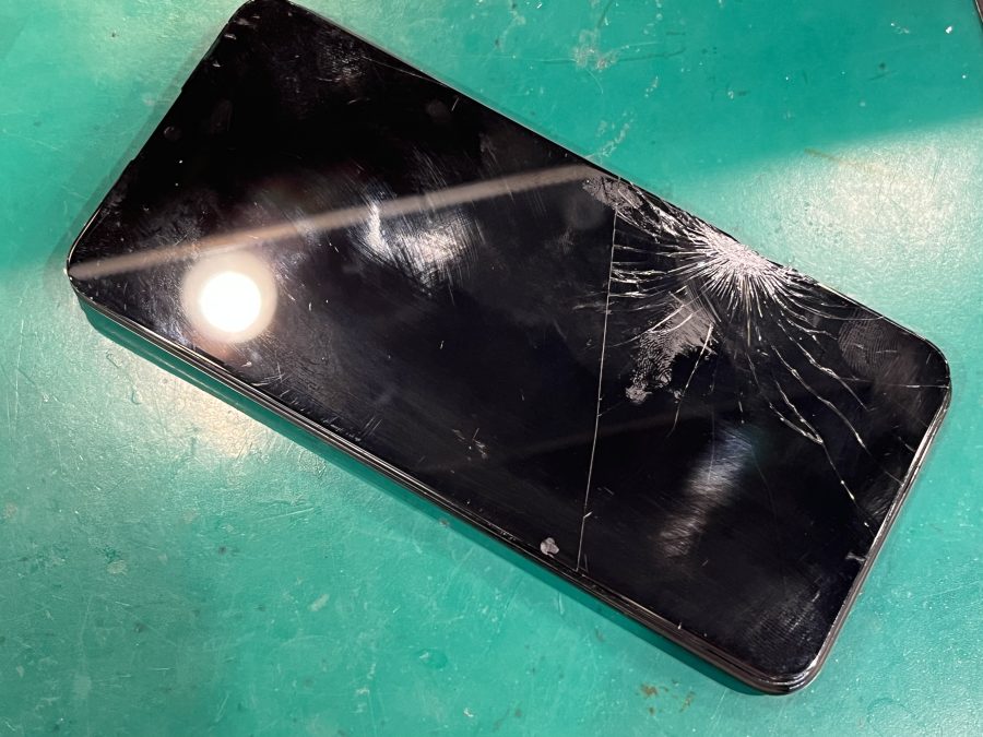 Nova lite 3(POT-LX2J)の液晶破損修理ならスマホ修理工房ペリエ千葉店で60分から対応可能！