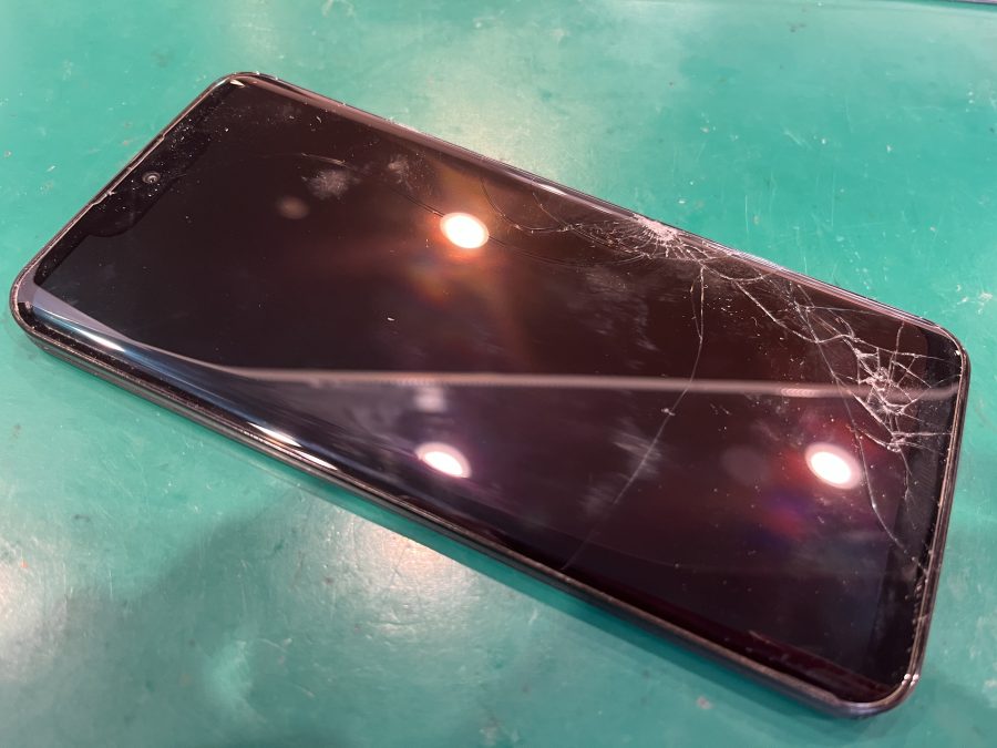 AQUOS Zero(アクオス)の液晶破損修理はスマホ修理工房ペリエ千葉店にお持ちください！