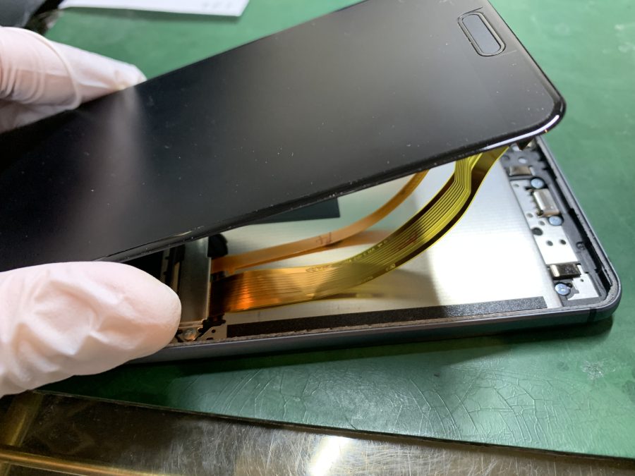 AQUOS Sense3lite バッテリー交換承っております！
