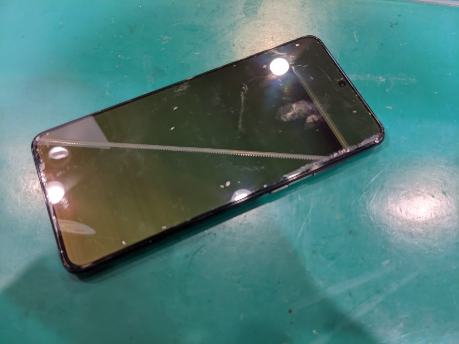 Galaxy S21Plus SCG10(ギャラクシー)の画面交換はスマホ修理工房ペリエ千葉店へ！
