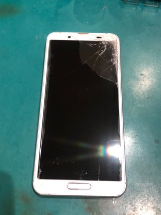 AQUOS(アクオス)Sense3 lite落として画面が割れてしまった ・・・そんな時はスマホ修理工房松本店にお任せください！