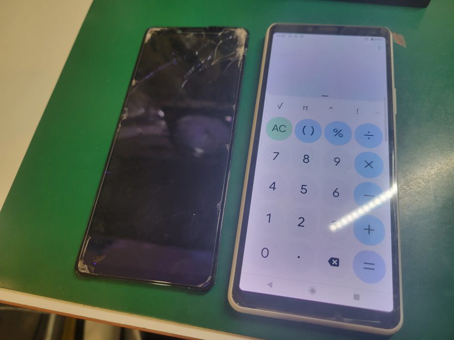 Xperia 10II(エクスペリア)の画面が映らなくなってしまった😱 スマホ修理工房なら即日対応で修理致します！