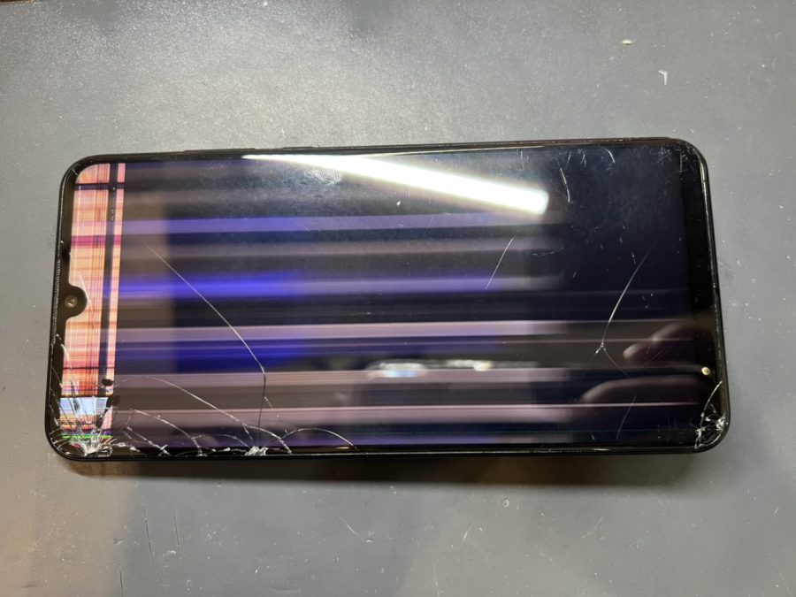 液晶が映らなくなってしまったHUAWEI P30 lite（ファーウェイ）の画面修理を行いました！スマホ修理工房なんばウォーク店