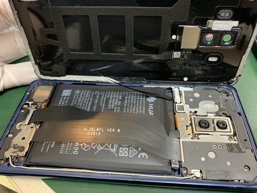 バッテリーが膨張してる！！【HUAWEI Mate10Pro バッテリー交換】