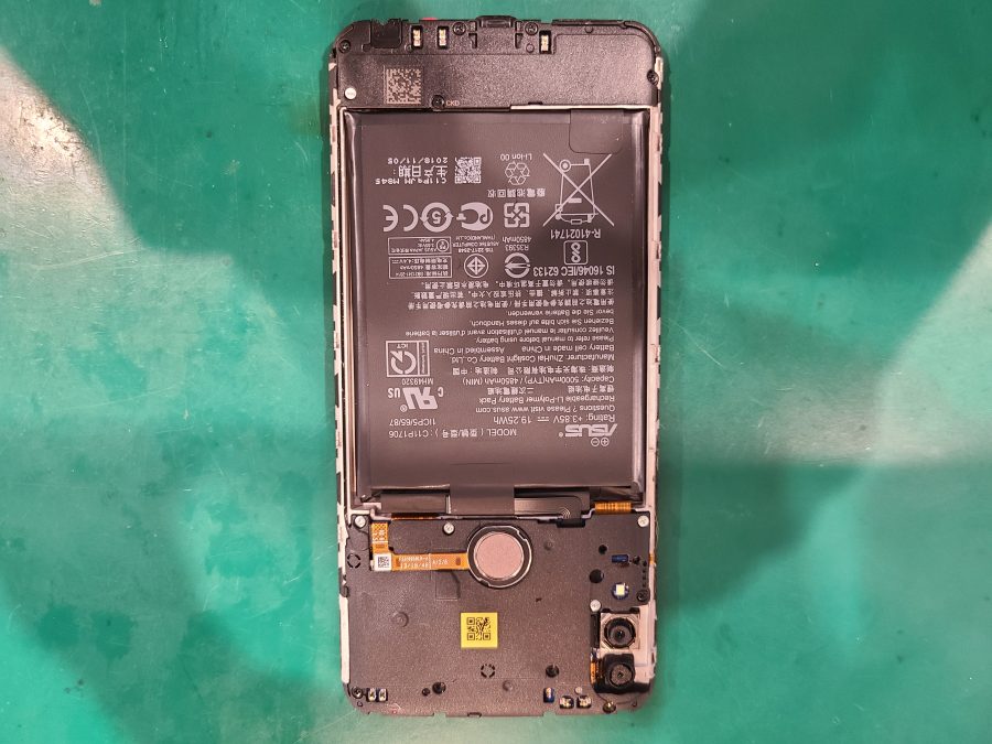 ZenphoneMaxProM2のバッテリー交換はスマホ修理工房ペリエ千葉店へ！