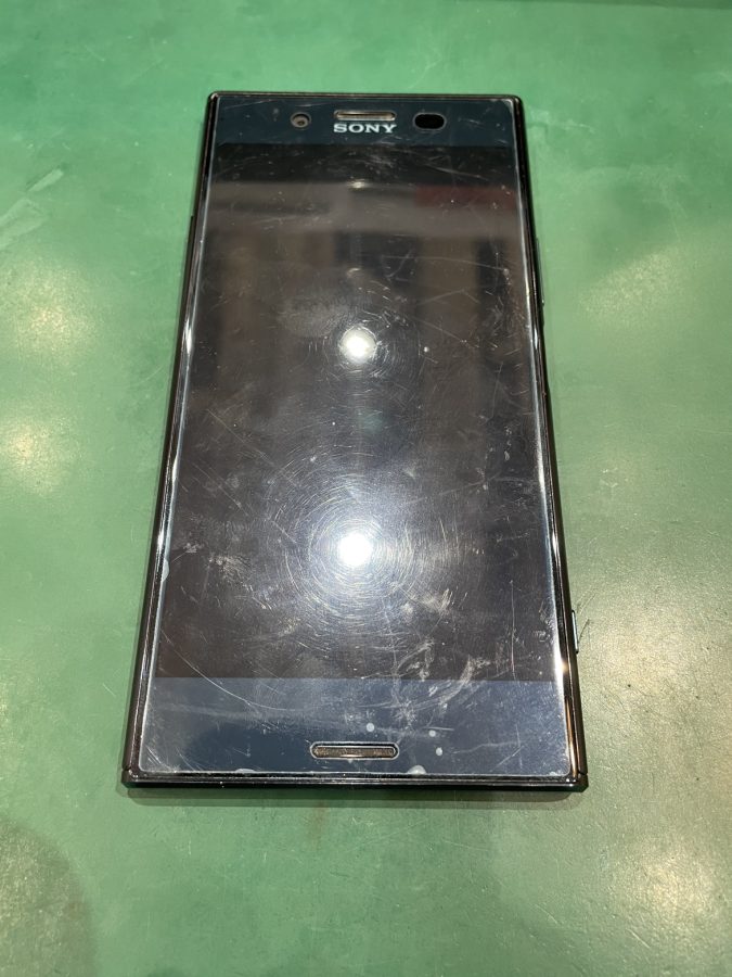 Xperia XZ premium（エクスペリアXZ premium）のバッテリーが持たない…