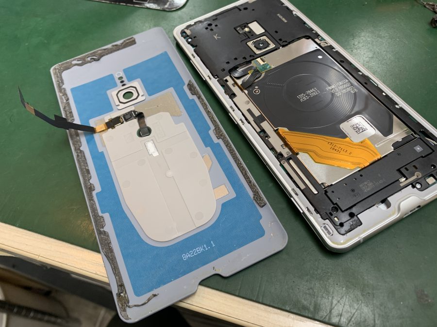 Xperia XZ3 バッテリー交換