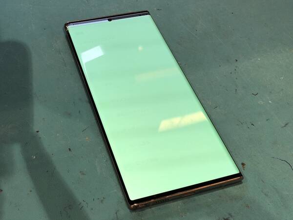 SAMSUNG GalaxyNote20Ultra（サムスン・ギャラクシー）の液晶画面が一面緑色に…！？スマホ修理工房渋谷店なら