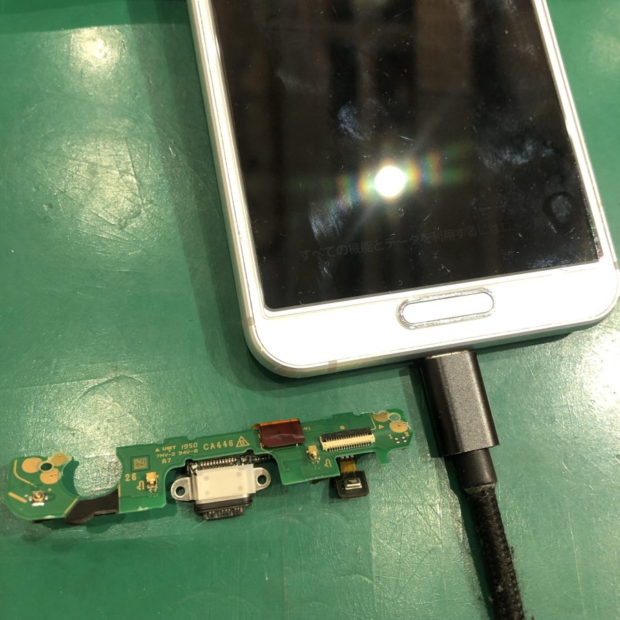 充電ができなくなったAQUOS sense3（ SH-02M/SHV45/SH-M12）の充電コネクタ交換！データそのまま・最短