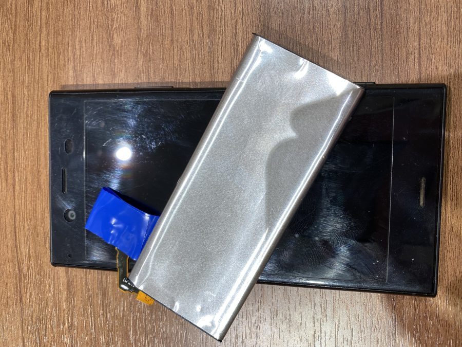 仙台市からお持ち込み未だに人気のXperiaXZ1(エクスペリアエックスゼットワン)即日修理が可能です!