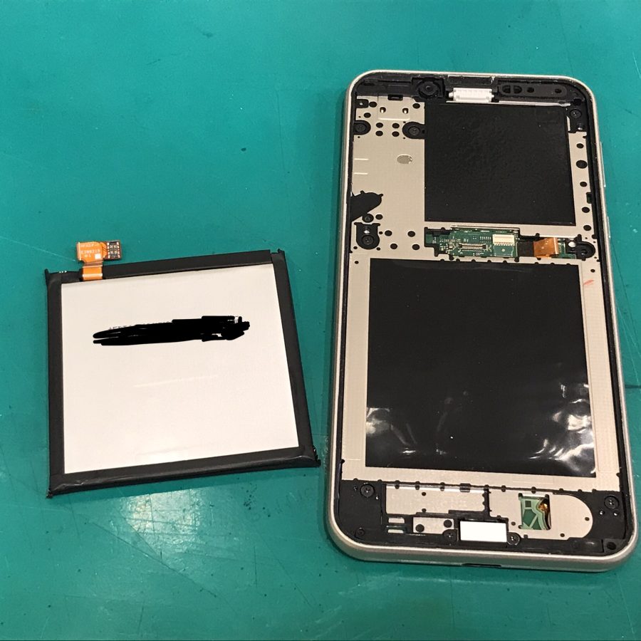 【バッテリー交換】AQUOS sense2(アクオス)、バッテリーの減りが早くって...【スマホ修理工房新宿PePe店】