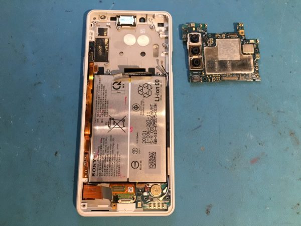 水没して起動しなくなったXperia10Ⅱ（エクスペリア・テン・マークツー）はスマホ修理工房渋谷店で復活できるかも！？