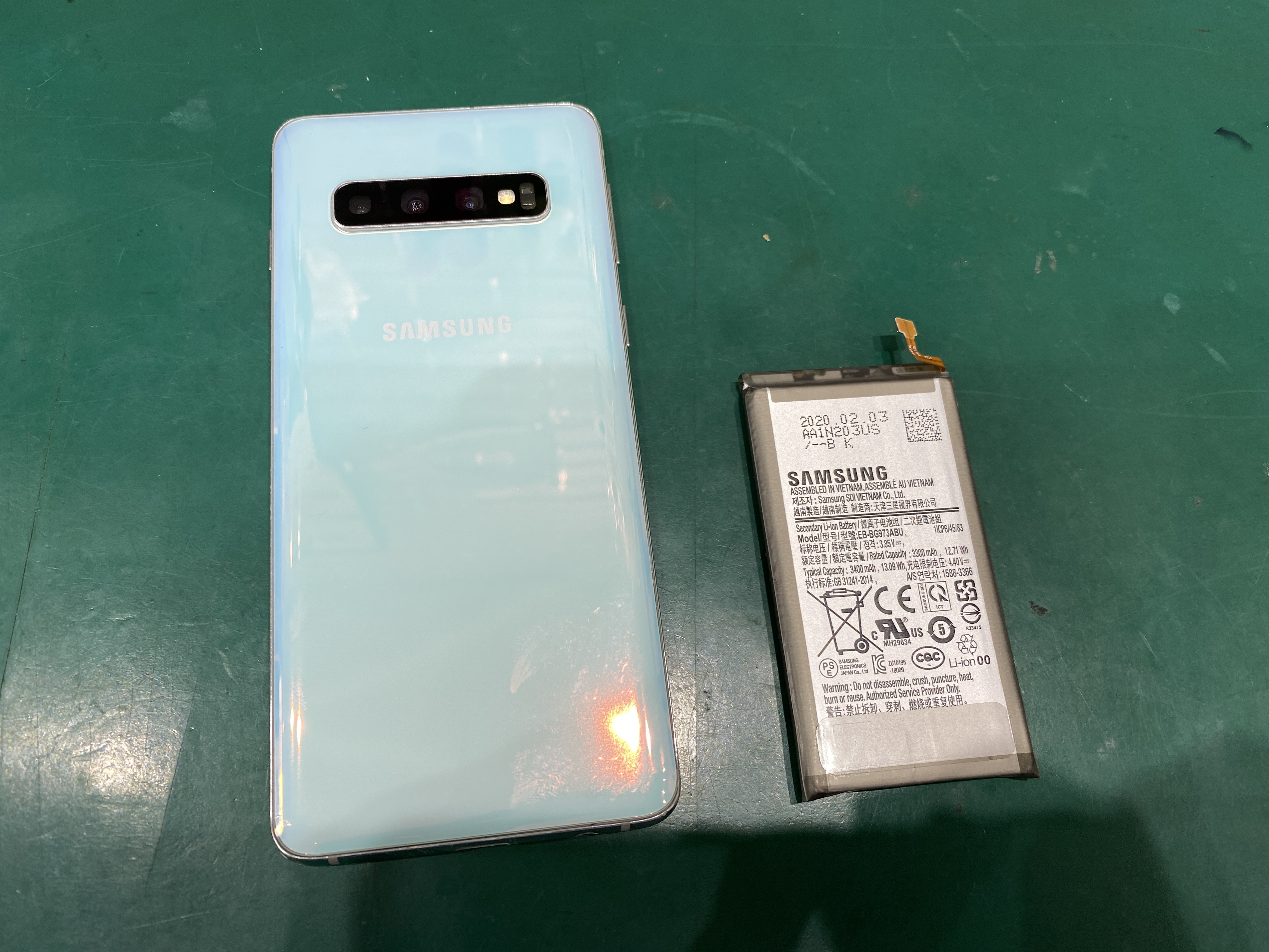 GalaxyS10(ギャラクシー)SC-03L電池の減りが早いなどはお任せください【スマホ修理工房西大島店】