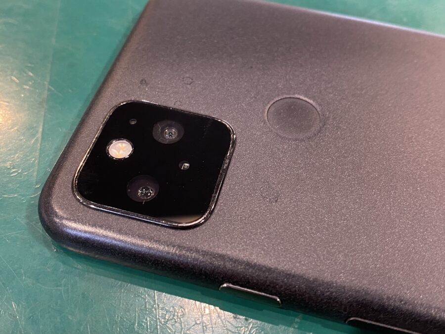 Pixel5(ピクセル)のカメラレンズ割れを直せるところは？スマホ修理工房ペリエ千葉店では最短60分♪
