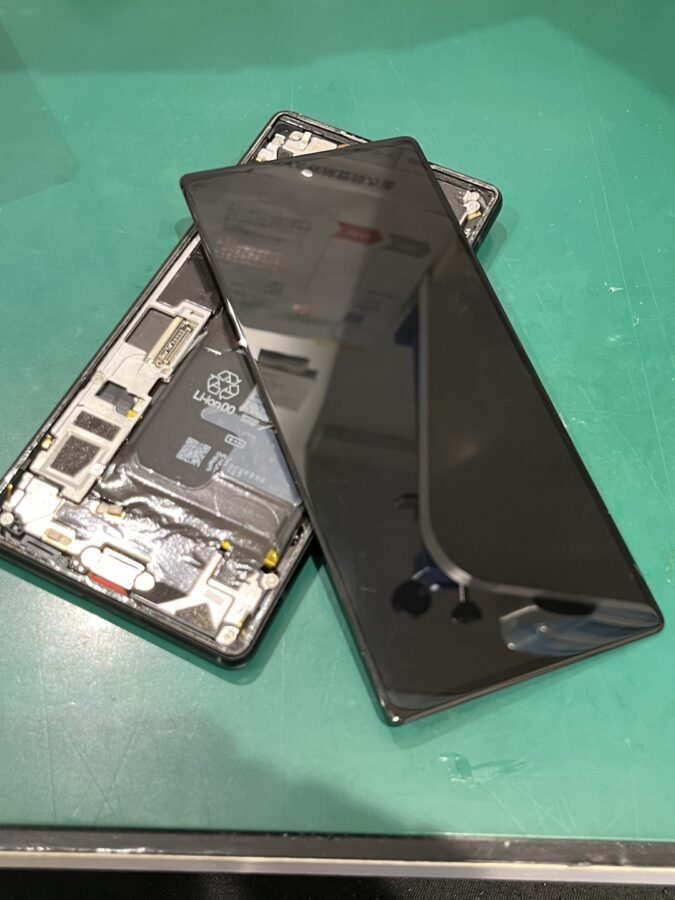 【画面交換修理】Google Pixel６ の画面交換修理なら、即日対応の「スマホ修理工房 横浜戸塚モディ店」にお任せください！