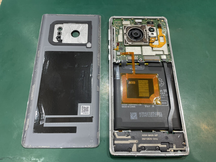 AQUOS R6（アクオス）をお持ち込み頂きました。【スマホ修理工房池袋P’パルコ店】