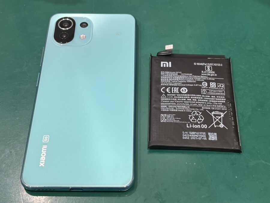 【電池交換修理】茅ヶ崎市からお越しのお客様よりXiaomi Mi11Lite 5G(シャオミ)をお持ち込みいただきました！