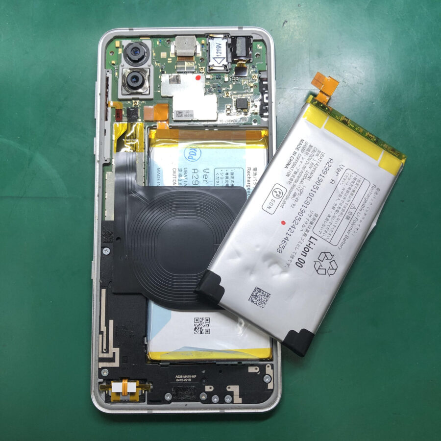 AQUOS R3（アクオス）のバッテリー交換は、「スマホ修理工房　池袋P'パルコ本店」