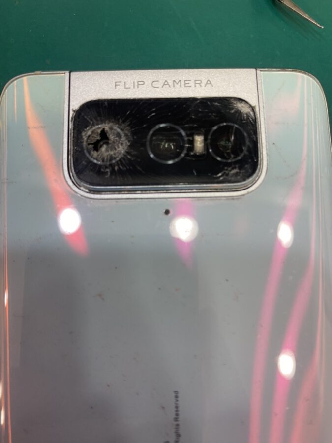 【カメラレンズ交換修理】藤沢市からお越しのお客様　AsusZenFone7(ゼンフォン７)【スマホ修理工房テラスモール湘南店】