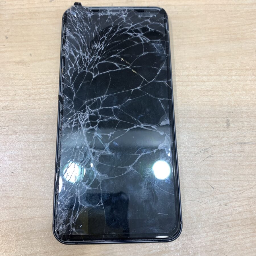 【画面交換修理】藤沢市からお越しのお客様より、AQUOS Sense3 Basic(アクオス　センス3 ベーシック）をお持ち込み