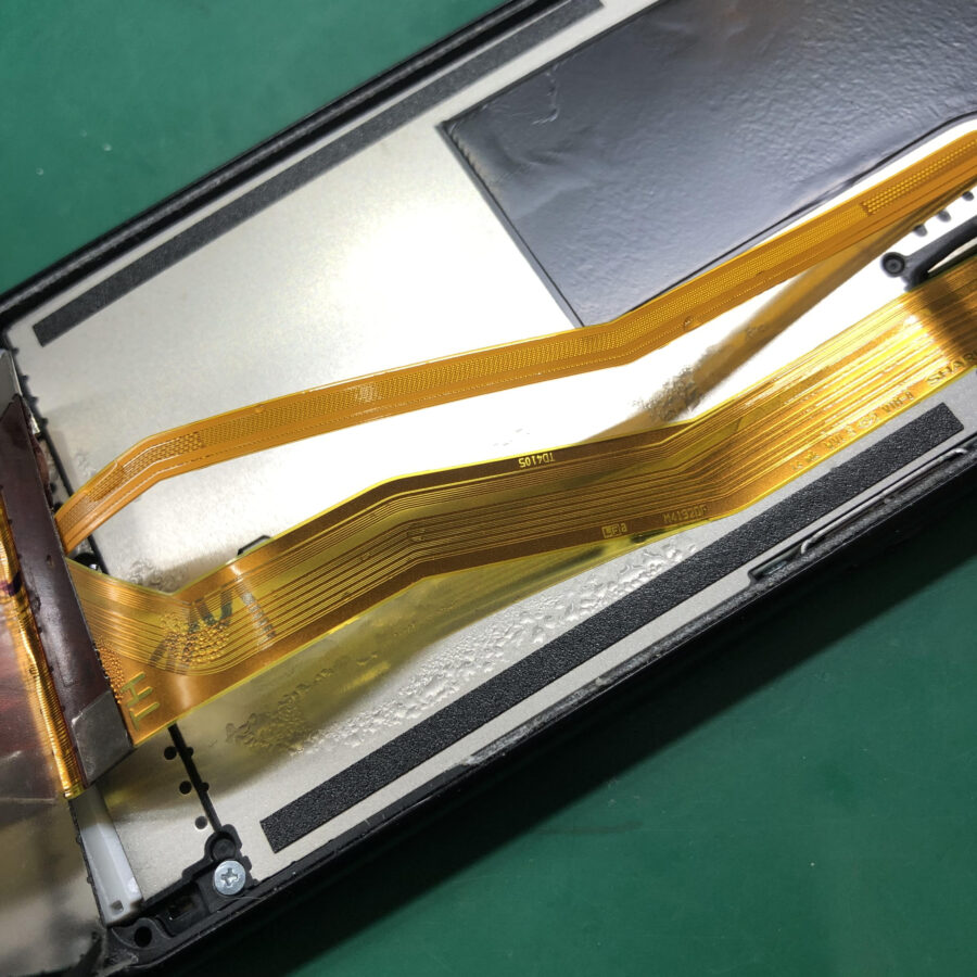 AQUOS sense4（アクオス）の水没修理は、「スマホ修理工房　池袋P'パルコ本店」にお任せください