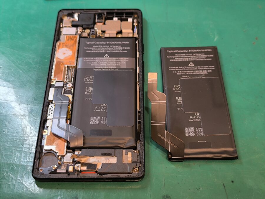 Google Pixel6a(グーグルピクセルシックスエー)バッテリー交換を行いました！【スマホ修理工房新宿PePe店】