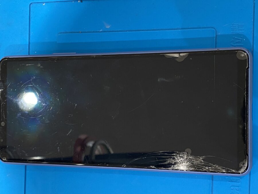 画面が割れ映らないXperia10Ⅲ（エクスペリア）修理を行いました!【スマホ修理工房仙台PARCO2店】