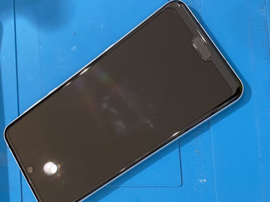 電源が直ぐに切れてしますAQUOSR3（アクオスアールスリー）お持ち込み頂きました!【スマホ修理工房仙台PARCO2店】