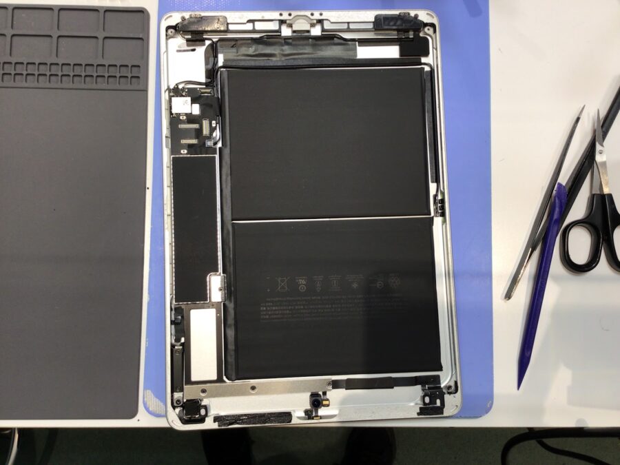 スマホ修理工房王子店/iPad9の画面交換をいたしました！