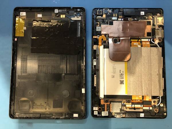 ASUS ZenPad 3 8.0 (Z581KL）のバッテリー交換！Androidタブレットもスマホ修理工房渋谷店へ！