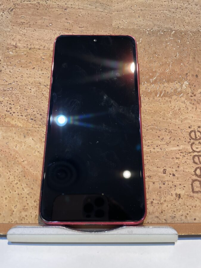 Samsung Galaxy A20(サムスン ギャラクシー A20)誤って落としてしまってから画面の表示ができなくなった…