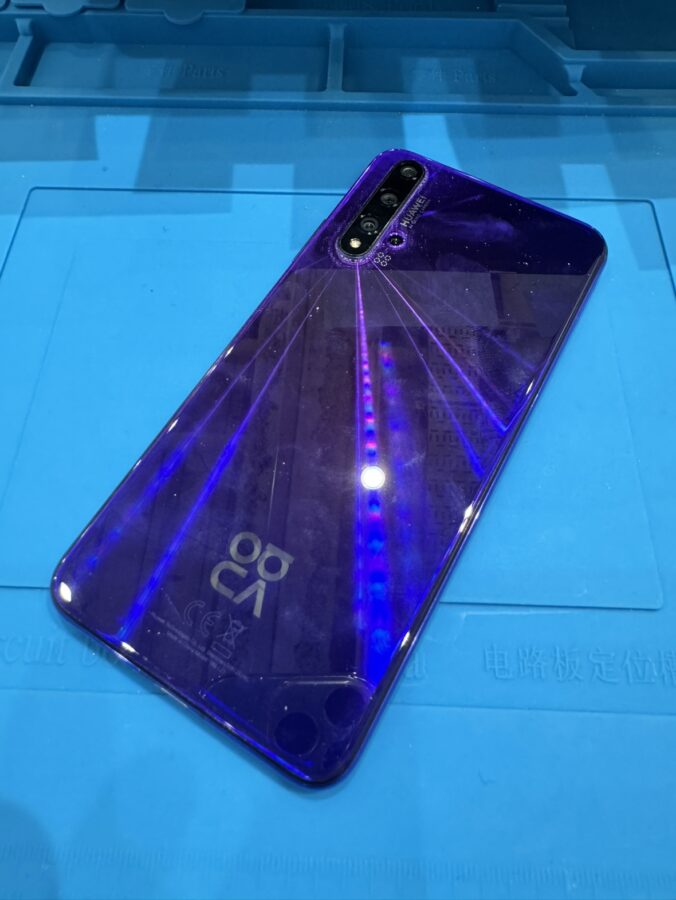HUAWEI nova ５T（ファーウェイ/ YAL-L21）をお持ち込み頂きました。【スマホ修理工房池袋P’パルコ店】